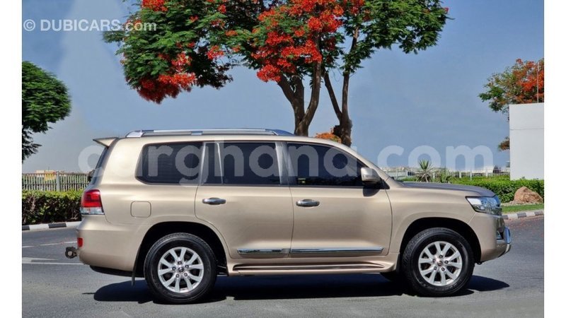 Big with watermark toyota land cruiser ashanti import dubai 45177