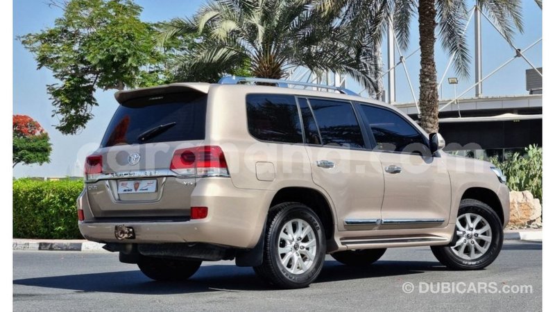 Big with watermark toyota land cruiser ashanti import dubai 45177