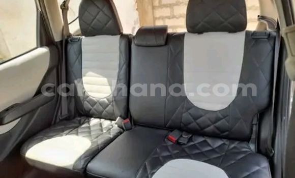 Buy Used Honda FIT Silver Car in Sekondi–Takoradi Metropolitan in Western Buy Used Honda FIT Silver Car in Sekondi–Takoradi Metropolitan in Western