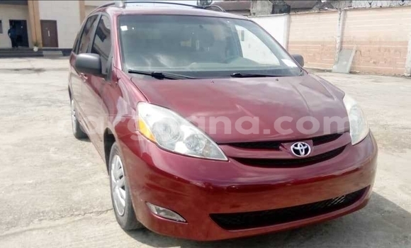 Buy Used Toyota Sienna Red Car in Accra in Greater Accra