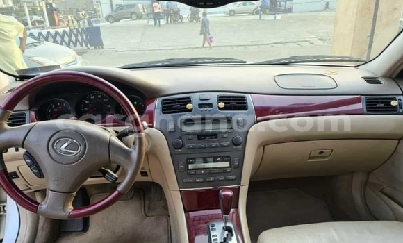 Sayi Na hannu Lexus ES White Mota in Accra a Greater Accra Sayi Na hannu Lexus ES White Mota in Accra a Greater Accra