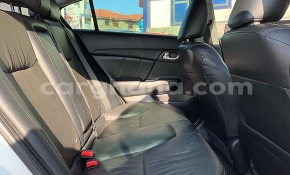 Sayi Na hannu Honda Civic White Mota in Accra a Greater Accra Sayi Na hannu Honda Civic White Mota in Accra a Greater Accra