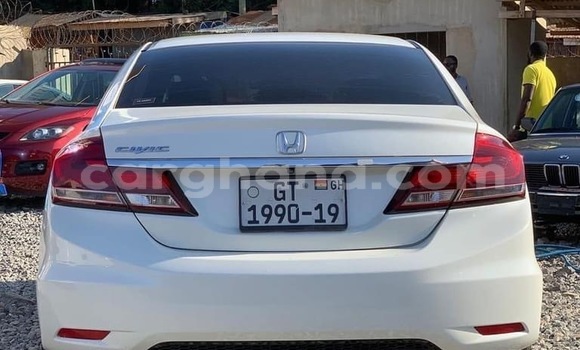 Sayi Na hannu Honda Civic White Mota in Accra a Greater Accra Sayi Na hannu Honda Civic White Mota in Accra a Greater Accra