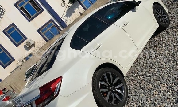 Sayi Na hannu Honda Civic White Mota in Accra a Greater Accra Sayi Na hannu Honda Civic White Mota in Accra a Greater Accra