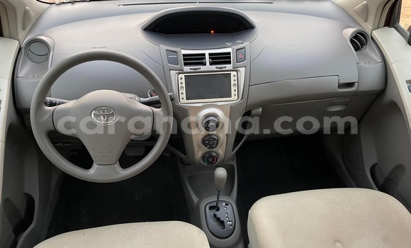 Sayi Na hannu Toyota Vitz Red Mota in Accra a Greater Accra Sayi Na hannu Toyota Vitz Red Mota in Accra a Greater Accra