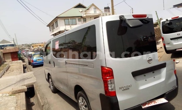Sayi Na hannu Toyota Hiace Azurfa Mota in Accra a Greater Accra Sayi Na hannu Toyota Hiace Azurfa Mota in Accra a Greater Accra