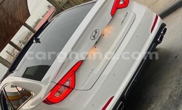 Sayi Na hannu Hyundai Sonata White Mota in Accra a Greater Accra Sayi Na hannu Hyundai Sonata White Mota in Accra a Greater Accra