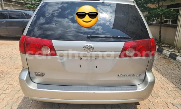 Buy Used Toyota Sienna Silver Car in Accra in Greater Accra Buy Used Toyota Sienna Silver Car in Accra in Greater Accra