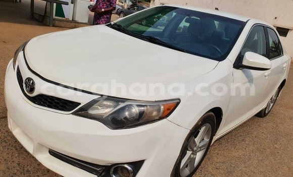 Buy Used Toyota Camry White Car in Accra in Greater Accra