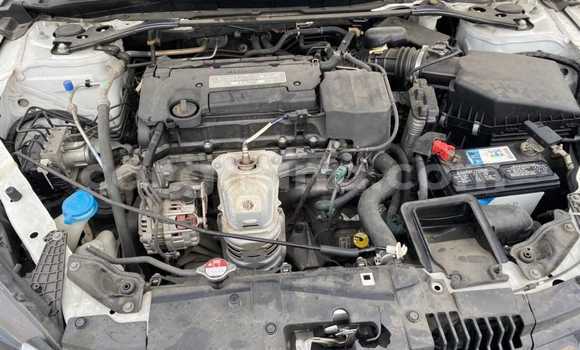 Sayi Na hannu Honda Accord White Mota in Accra a Greater Accra Sayi Na hannu Honda Accord White Mota in Accra a Greater Accra