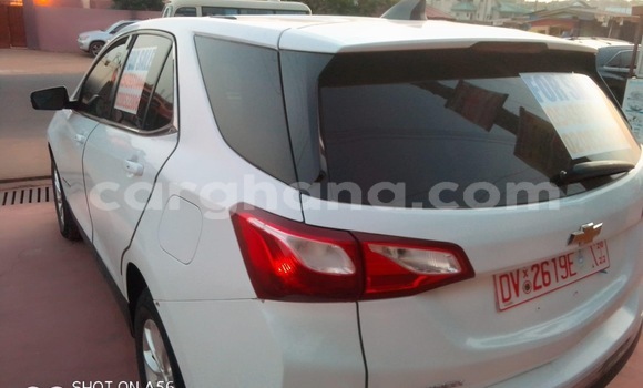 Buy Used Chevrolet Equinox White Car in Accra in Greater Accra Buy Used Chevrolet Equinox White Car in Accra in Greater Accra