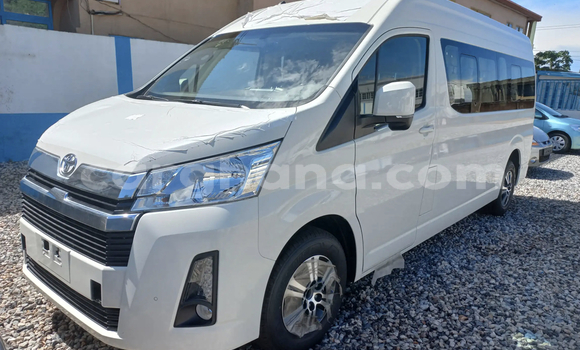 Buy Used Toyota Hiace White Car in Accra in Greater Accra Buy Used Toyota Hiace White Car in Accra in Greater Accra