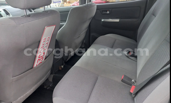 Sayi Na hannu Toyota Hilux White Mota in Accra a Greater Accra Sayi Na hannu Toyota Hilux White Mota in Accra a Greater Accra