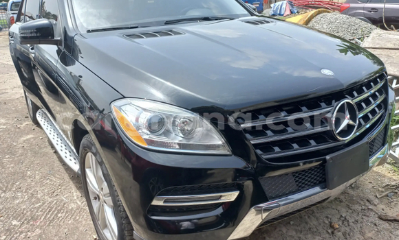 Ra Àlòkù Mercedes‒Benz ML–Class Black Ọkọ̀ in Accra ni Greater Accra