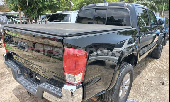 Sayi Na hannu Toyota Tacoma Black Mota in Accra a Greater Accra Sayi Na hannu Toyota Tacoma Black Mota in Accra a Greater Accra
