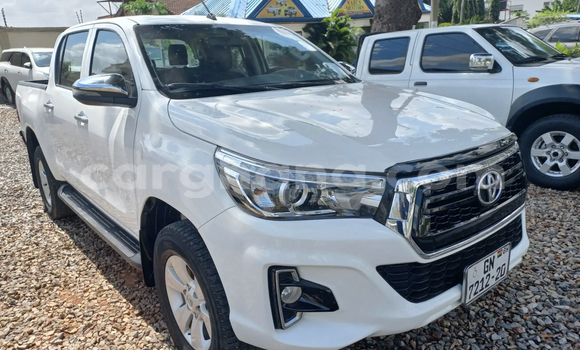 Buy Used Toyota Hilux White Car in Accra in Greater Accra Buy Used Toyota Hilux White Car in Accra in Greater Accra