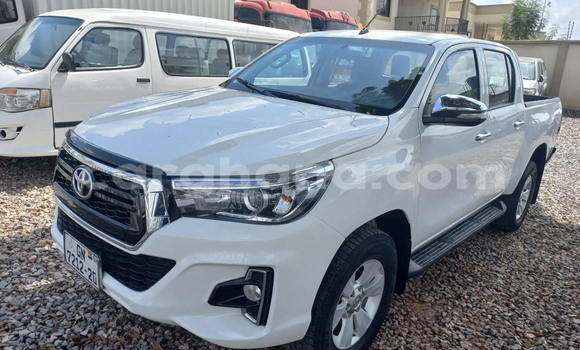 Buy Used Toyota Hilux White Car in Accra in Greater Accra Buy Used Toyota Hilux White Car in Accra in Greater Accra