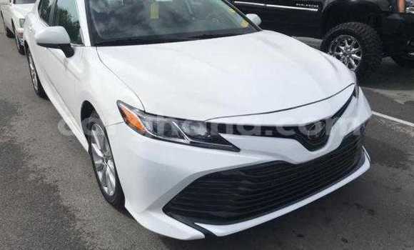Buy Used Toyota Camry White Car in Accra in Greater Accra