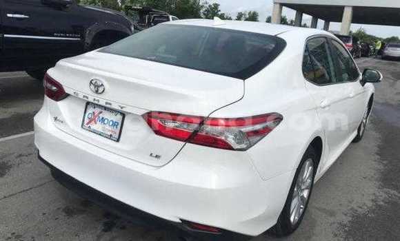 Buy Used Toyota Camry White Car in Accra in Greater Accra Buy Used Toyota Camry White Car in Accra in Greater Accra