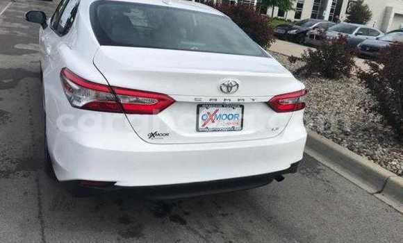 Buy Used Toyota Camry White Car in Accra in Greater Accra Buy Used Toyota Camry White Car in Accra in Greater Accra
