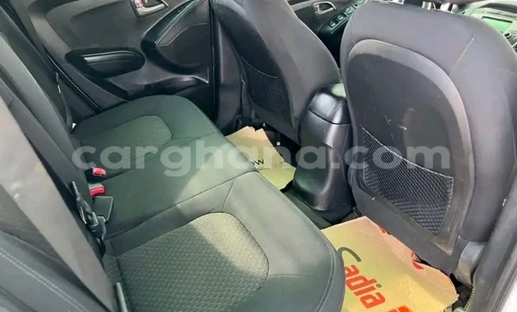 Buy Used Hyundai Tucson White Car in Accra in Greater Accra Buy Used Hyundai Tucson White Car in Accra in Greater Accra