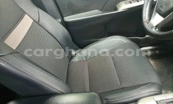 Sayi Na hannu Toyota Camry White Mota in Accra a Greater Accra Sayi Na hannu Toyota Camry White Mota in Accra a Greater Accra