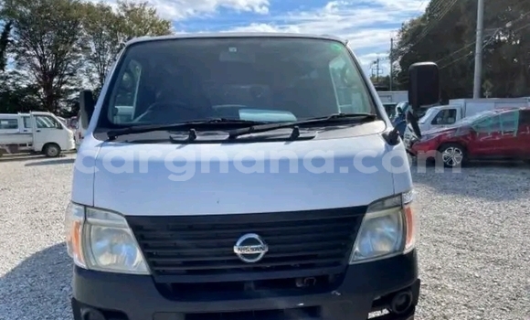 Ra Àlòkù Nissan NV200 funfun Ọkọ̀ in Accra ni Greater Accra Ra Àlòkù Nissan NV200 funfun Ọkọ̀ in Accra ni Greater Accra