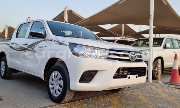 Ra Imported Toyota Hilux funfun Ọkọ̀ in Import - Dubai ni Ashanti Ra Imported Toyota Hilux funfun Ọkọ̀ in Import - Dubai ni Ashanti