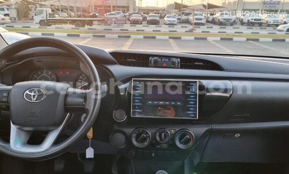 Ra Imported Toyota Hilux funfun Ọkọ̀ in Import - Dubai ni Ashanti Ra Imported Toyota Hilux funfun Ọkọ̀ in Import - Dubai ni Ashanti