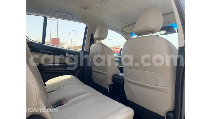 Big with watermark chevrolet vivant ashanti import dubai 45380