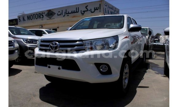 Buy Import Toyota Hilux White Car in Import - Dubai in Ashanti Buy Import Toyota Hilux White Car in Import - Dubai in Ashanti