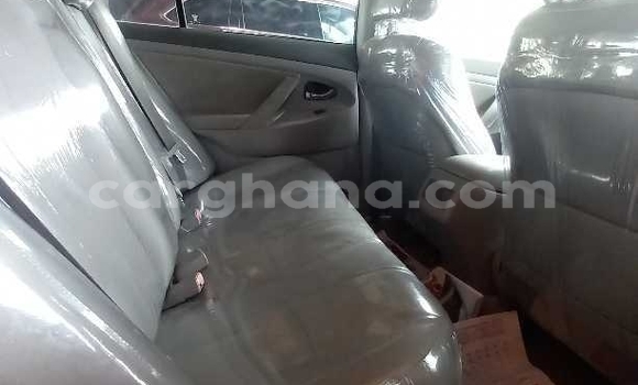 Sayi Na hannu Toyota Camry Red Mota in Accra a Greater Accra Sayi Na hannu Toyota Camry Red Mota in Accra a Greater Accra
