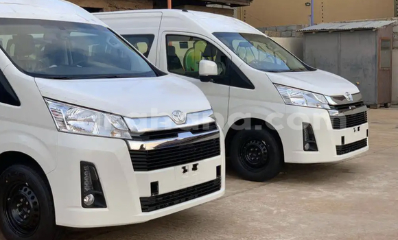Buy Used Toyota Hiace White Car in Accra in Greater Accra