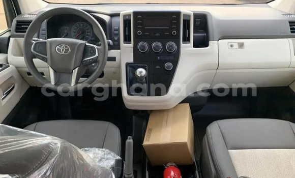 Sayi Na hannu Toyota Hiace White Mota in Accra a Greater Accra Sayi Na hannu Toyota Hiace White Mota in Accra a Greater Accra