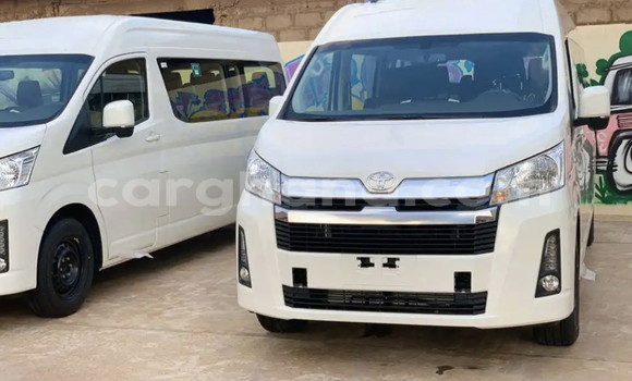 Sayi Na hannu Toyota Hiace White Mota in Accra a Greater Accra Sayi Na hannu Toyota Hiace White Mota in Accra a Greater Accra