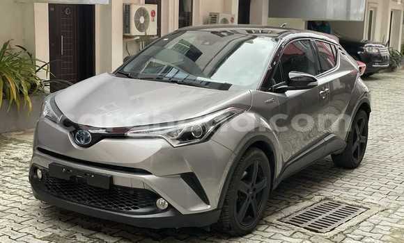 Ra Àlòkù Toyota C-HR Silver Ọkọ̀ in Accra ni Greater Accra