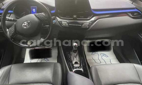Buy Used Toyota C-HR Silver Car in Accra in Greater Accra Buy Used Toyota C-HR Silver Car in Accra in Greater Accra