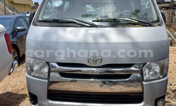 Sayi Na hannu Toyota Hiace Azurfa Mota in Accra a Greater Accra Sayi Na hannu Toyota Hiace Azurfa Mota in Accra a Greater Accra