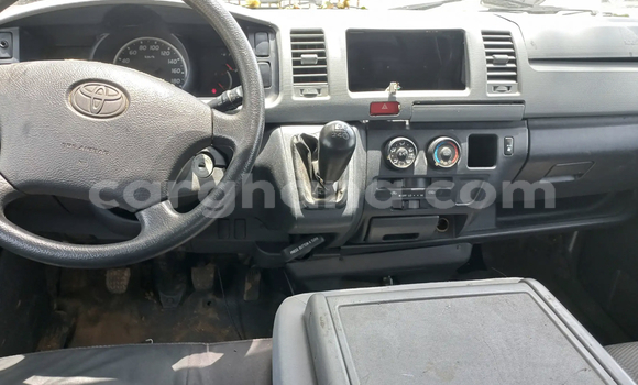 Sayi Na hannu Toyota Hiace Azurfa Mota in Accra a Greater Accra Sayi Na hannu Toyota Hiace Azurfa Mota in Accra a Greater Accra