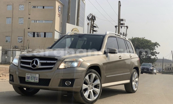 Ra Àlòkù Mercedes‒Benz GLK–Class Brown Ọkọ̀ in Aflao ni Volta Ra Àlòkù Mercedes‒Benz GLK–Class Brown Ọkọ̀ in Aflao ni Volta