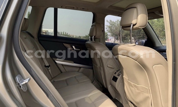 Ra Àlòkù Mercedes‒Benz GLK–Class Brown Ọkọ̀ in Aflao ni Volta Ra Àlòkù Mercedes‒Benz GLK–Class Brown Ọkọ̀ in Aflao ni Volta