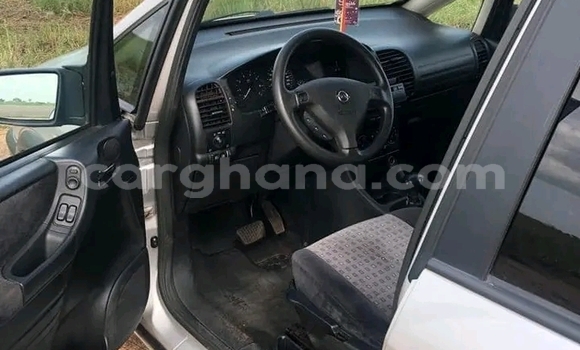 Ra Àlòkù Opel Astra Miiran Ọkọ̀ in Accra ni Greater Accra Ra Àlòkù Opel Astra Miiran Ọkọ̀ in Accra ni Greater Accra