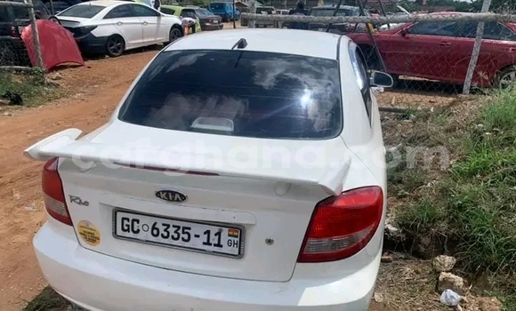 Buy Used Kia Rio White Car in Accra in Greater Accra Buy Used Kia Rio White Car in Accra in Greater Accra