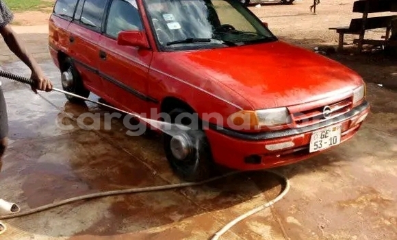 Ra Àlòkù Opel Astra Red Ọkọ̀ in Accra ni Greater Accra Ra Àlòkù Opel Astra Red Ọkọ̀ in Accra ni Greater Accra