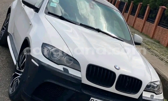 Sayi Na hannu BMW X5 White Mota in Accra a Greater Accra