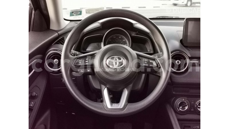 Big with watermark toyota yaris ashanti import dubai 45451