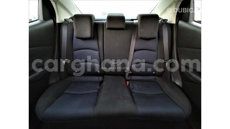 Big with watermark toyota yaris ashanti import dubai 45451