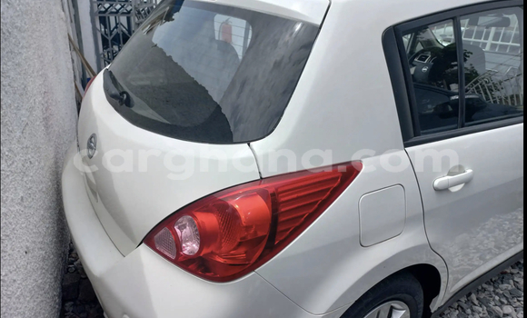 Sayi Na hannu Nissan Versa White Mota in Accra a Greater Accra Sayi Na hannu Nissan Versa White Mota in Accra a Greater Accra