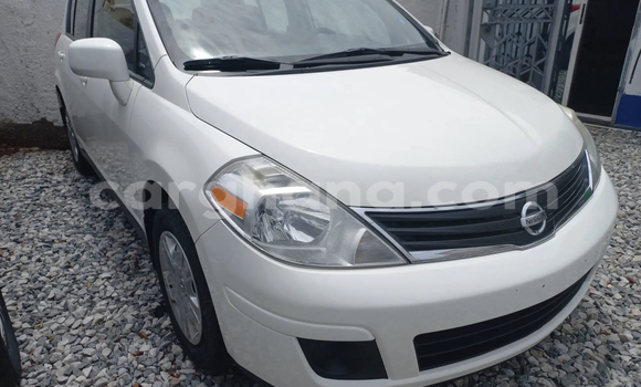 Sayi Na hannu Nissan Versa White Mota in Accra a Greater Accra Sayi Na hannu Nissan Versa White Mota in Accra a Greater Accra