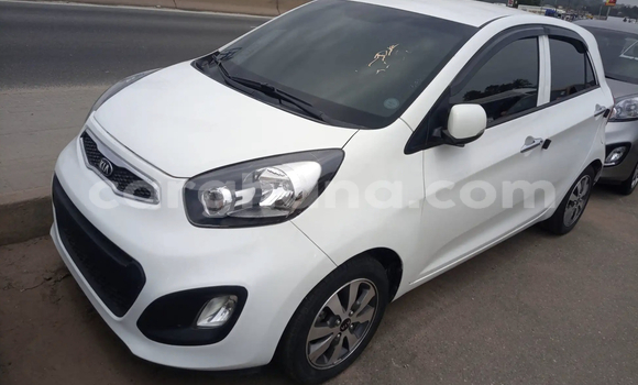 Ra Àlòkù Kia Morning funfun Ọkọ̀ in Accra ni Greater Accra